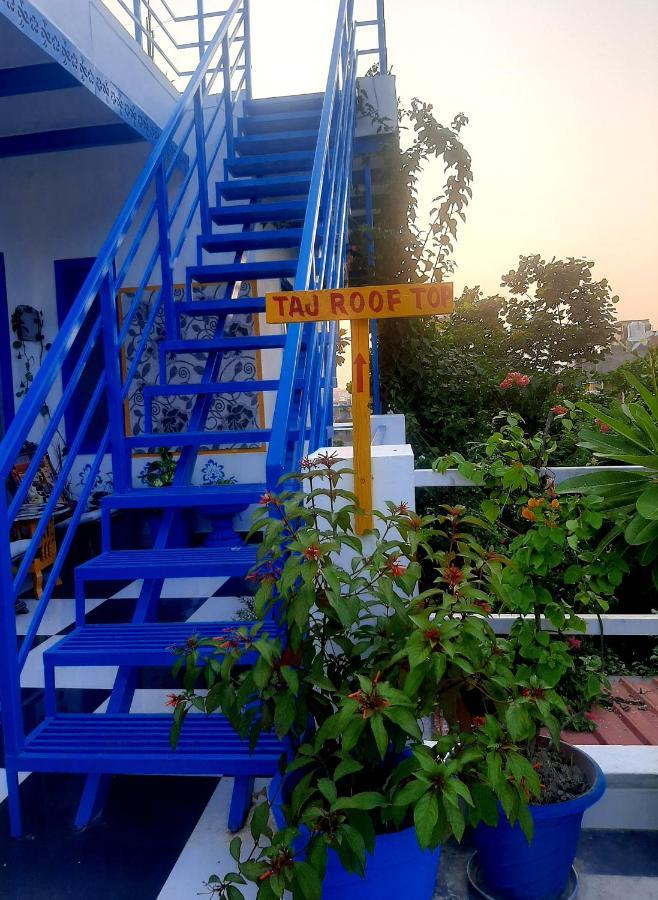 The Coral House Homestay By The Taj آغْرا المظهر الخارجي الصورة